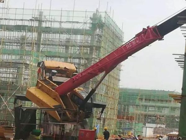 福建吊车租赁公司_东峰镇吊车出租影响价格有哪些方面